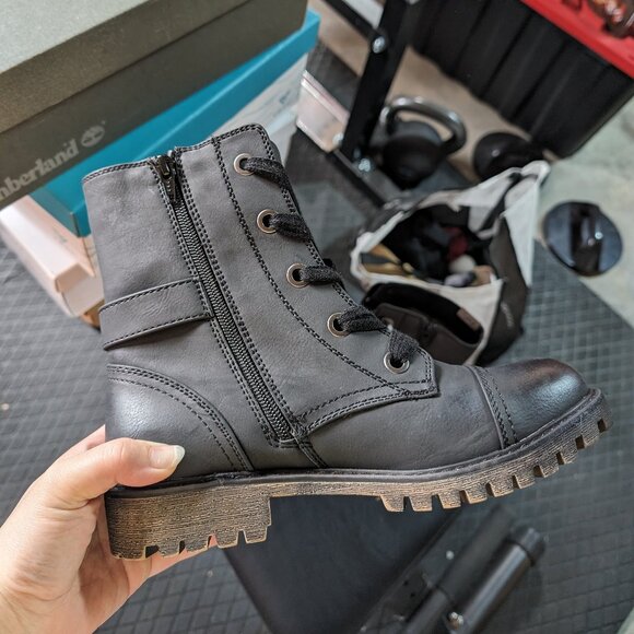 NEW Roxy combat boots - Picture 2 of 4